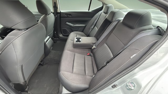 Used 2024 Nissan Altima 2.5 SV FWD image 19