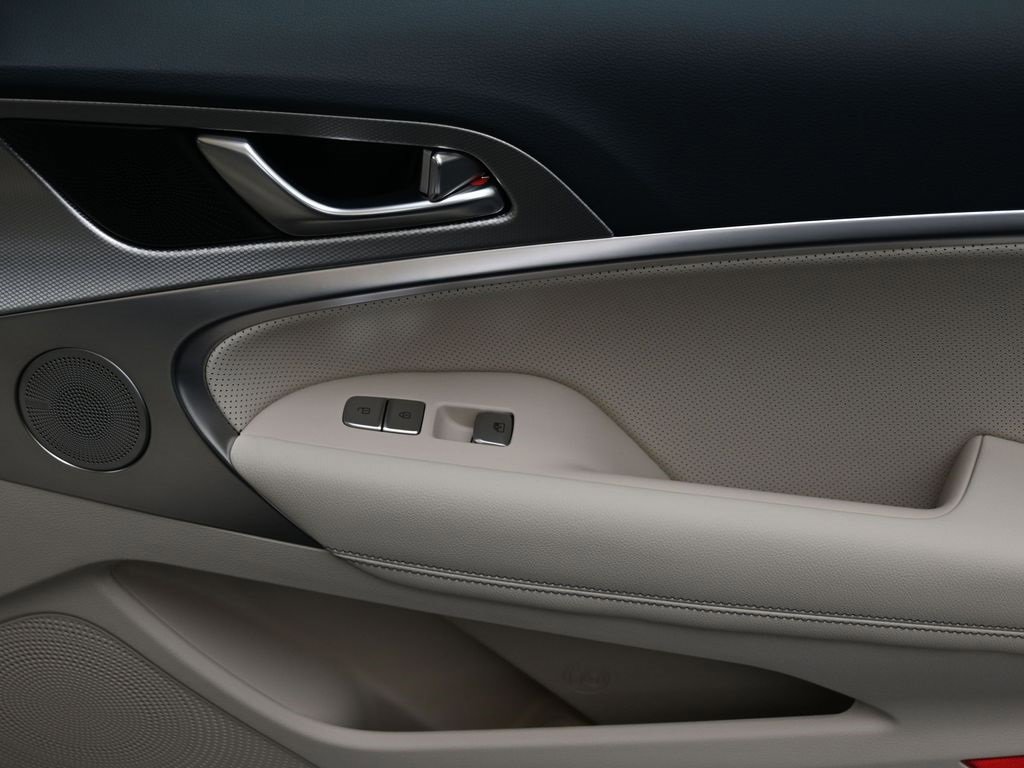 New 2026 Genesis G70 2.5T Prestige image 11