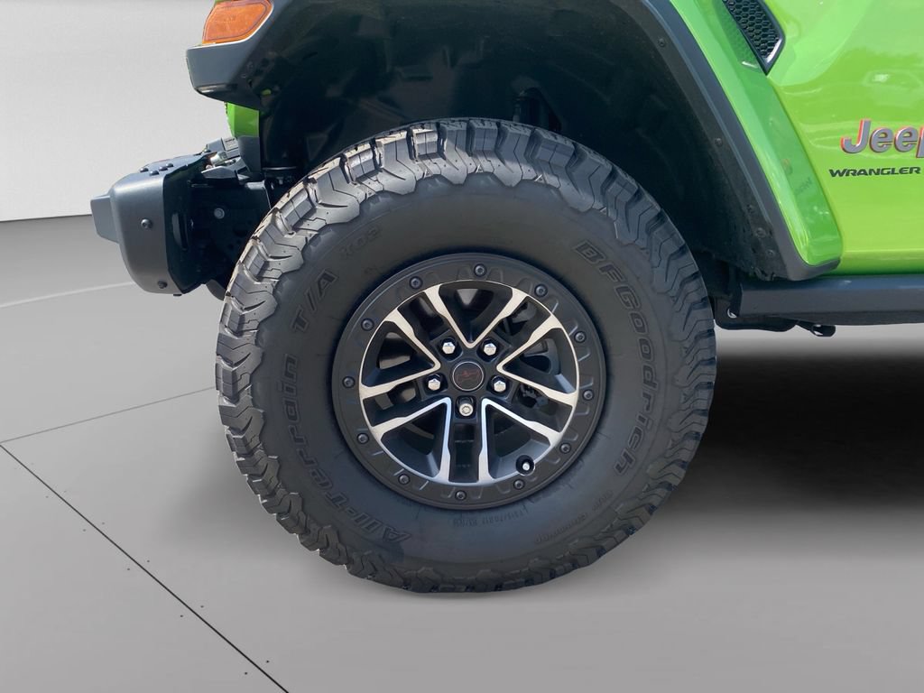 Used 2025 Jeep Wrangler Unlimited Rubicon AWD/4WD image 29