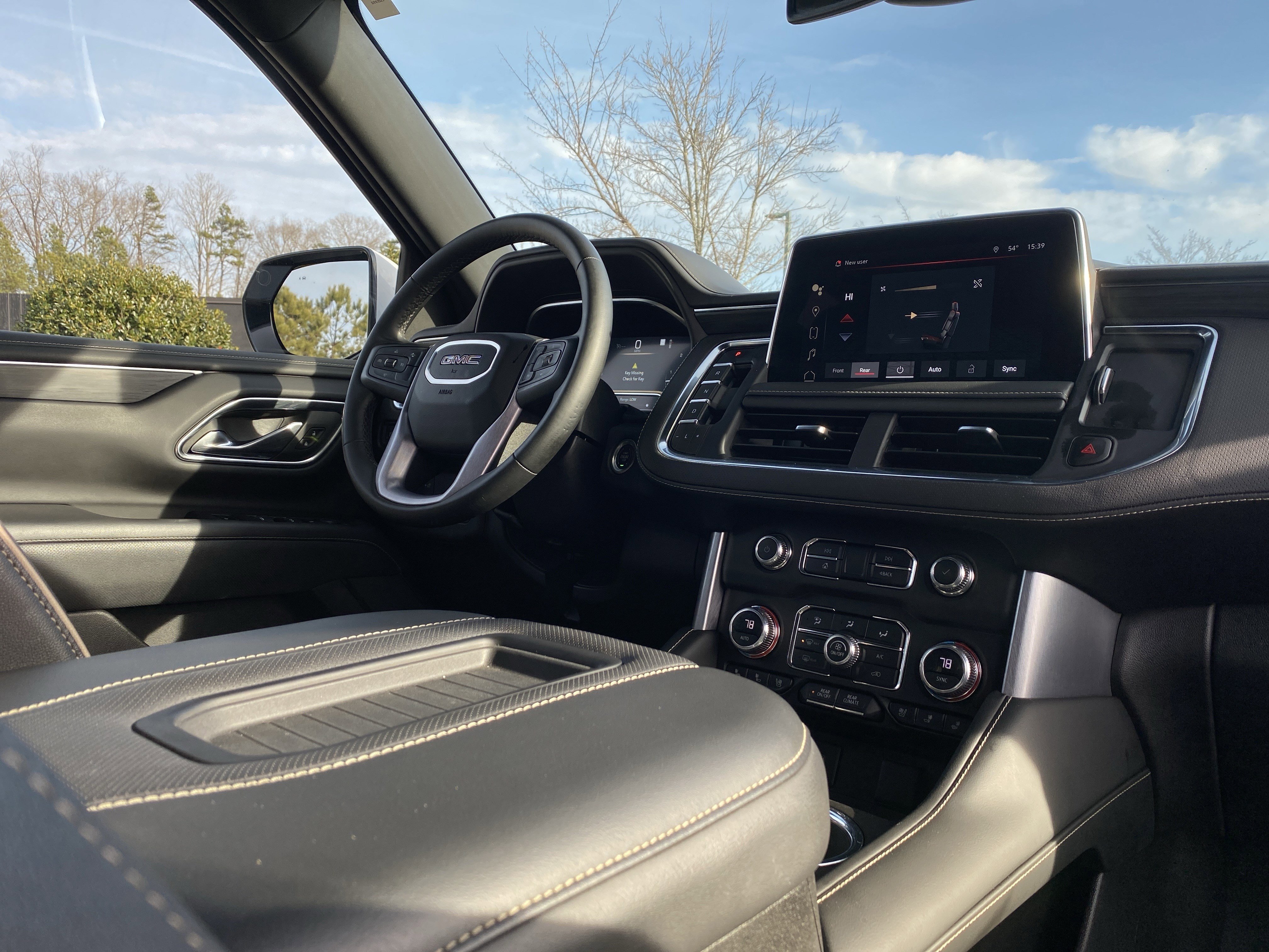 Used 2023 GMC Yukon SLT image 7