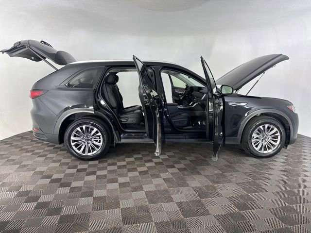 Used 2025 MAZDA CX-90 3.3 Turbo w/ Preferred Package image 16