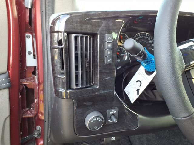 New 2025 GMC Savana 2500 w/ Driver Convenience Package image 28