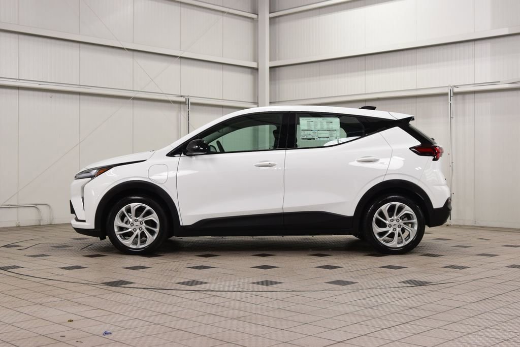 New 2027 Chevrolet Bolt LT FWD image 4
