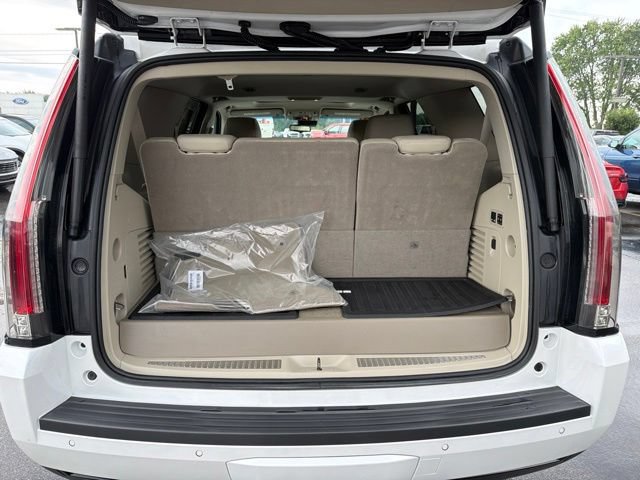 Certified 2020 Cadillac Escalade Luxury AWD/4WD image 29