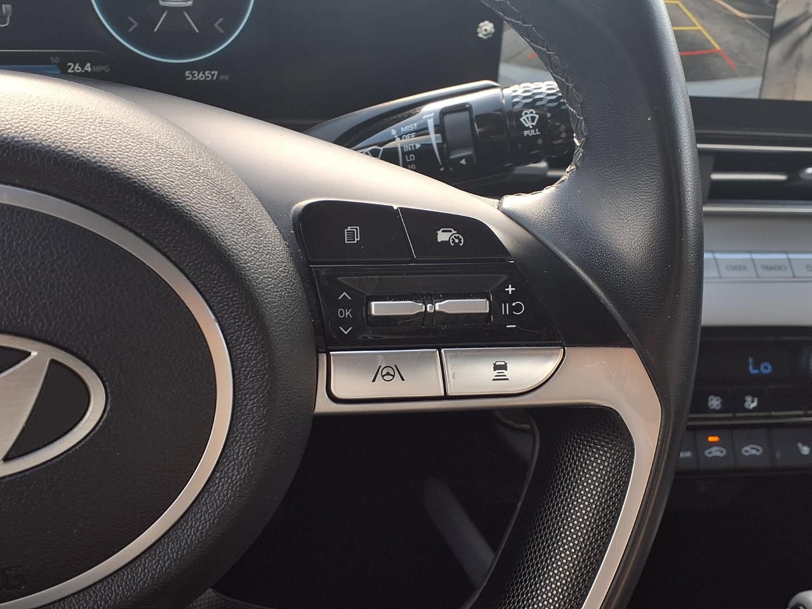 Used 2024 Hyundai Elantra Limited FWD image 16