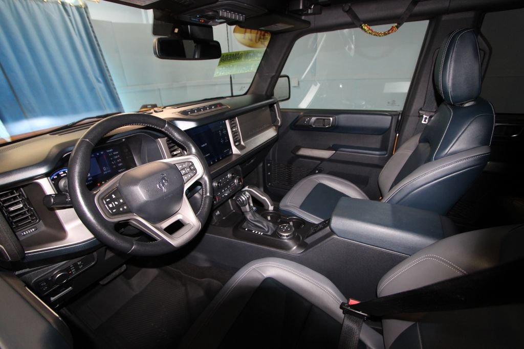 Used 2021 Ford Bronco First Edition AWD/4WD image 2