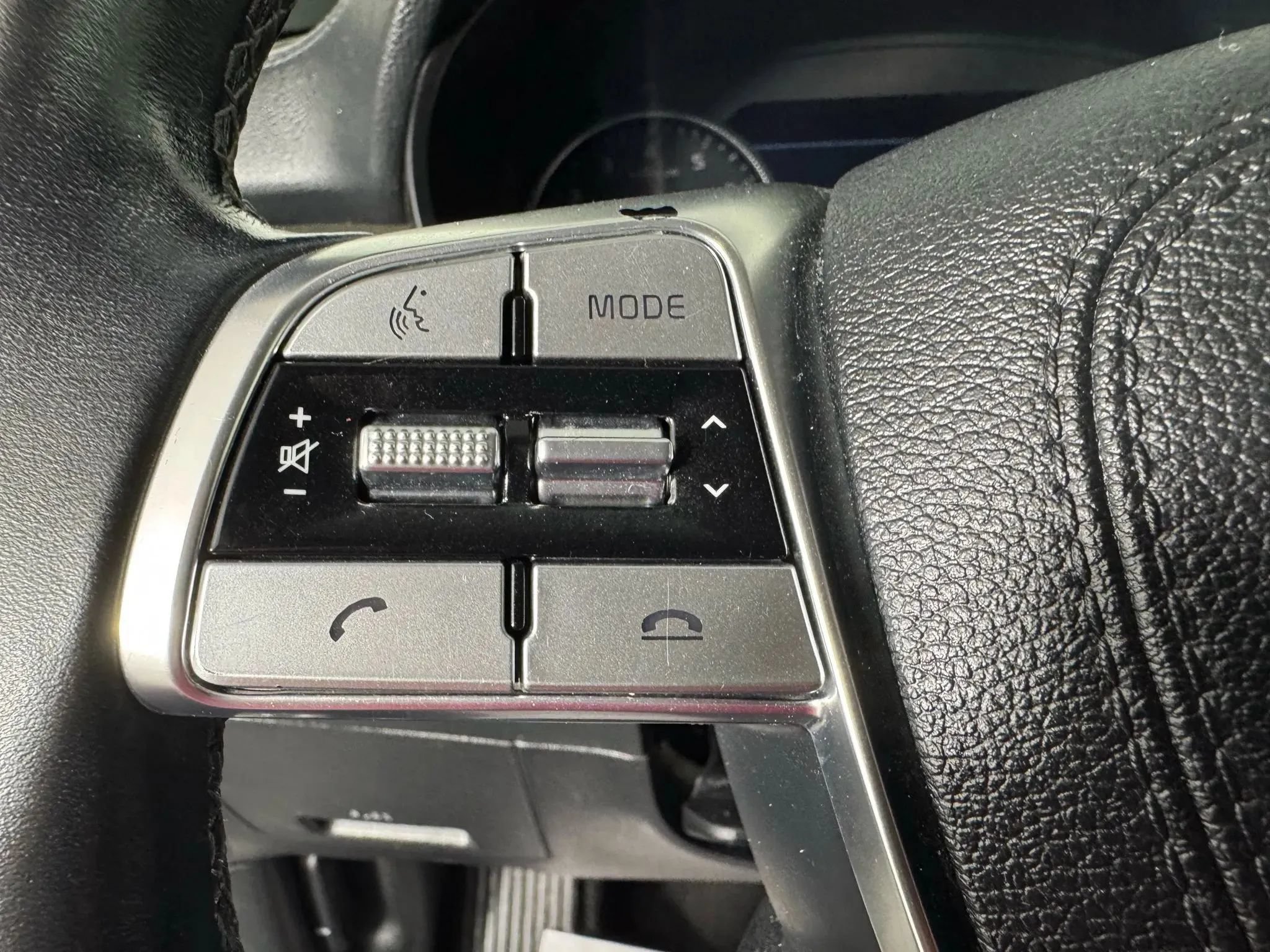 Used 2022 Kia Telluride SX w/ SX Prestige Package AWD/4WD image 16