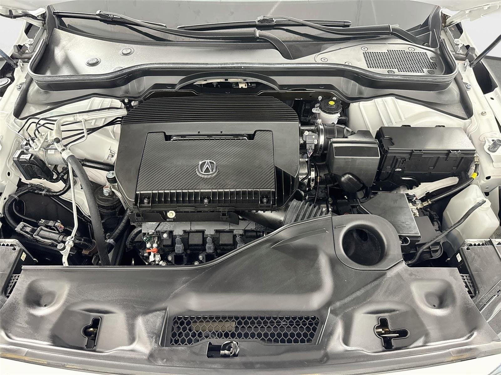 Used 2025 Acura MDX w/ Technology Package FWD image 32