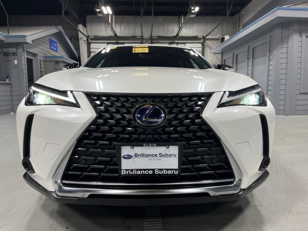 Used 2022 Lexus UX 250h w/ Premium Package AWD/4WD image 2