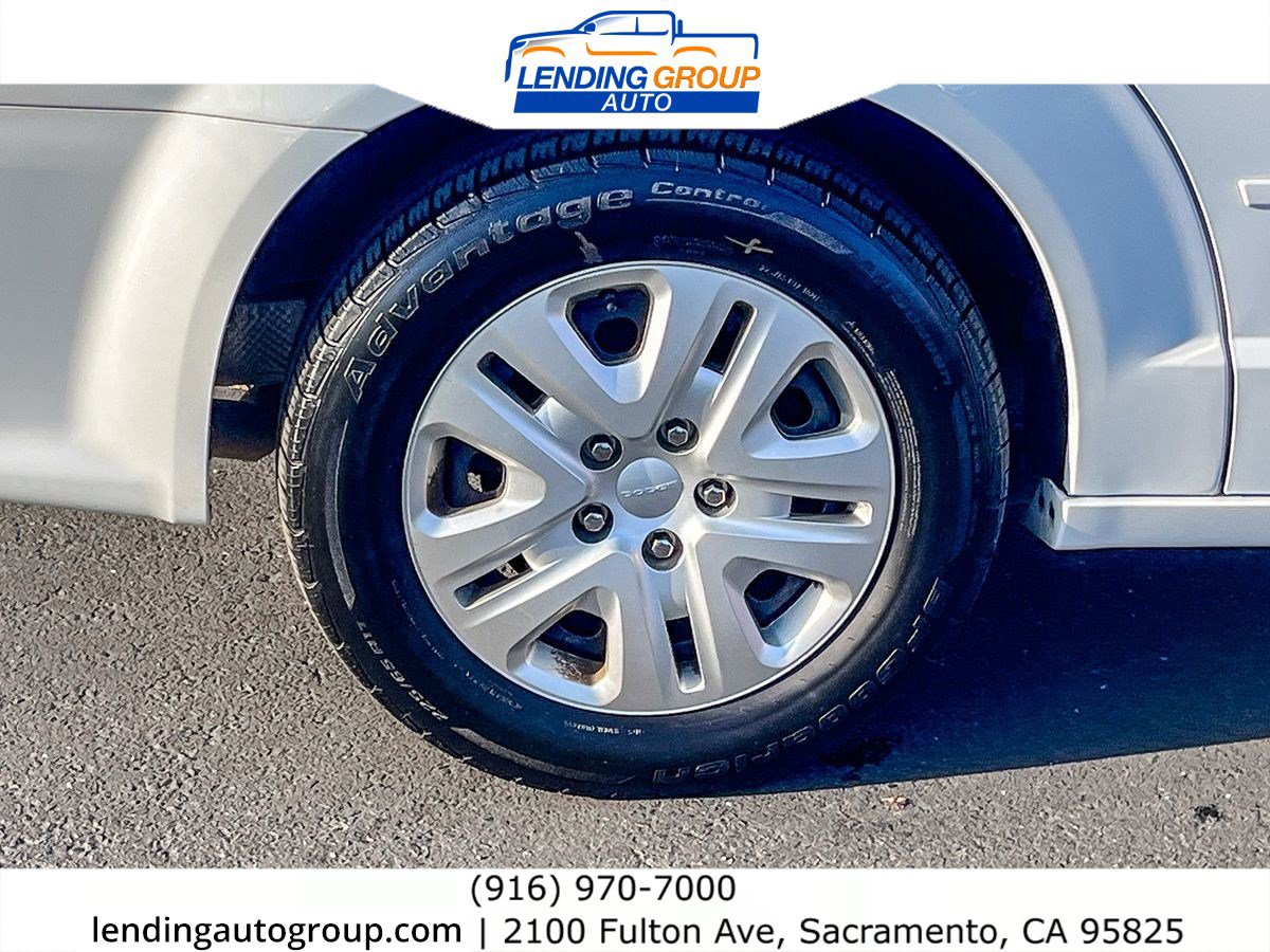 Used 2017 Dodge Grand Caravan SE w/ Power Window Group image 10