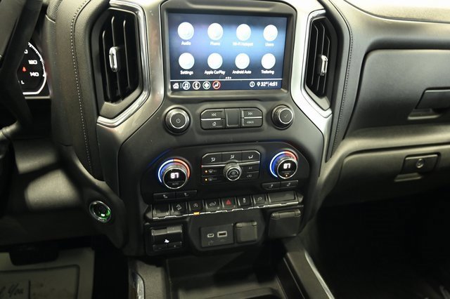 Used 2020 Chevrolet Silverado 1500 LT Trail Boss w/ Midnight Edition image 16