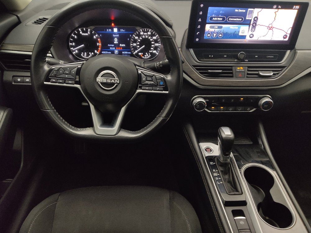 Used 2024 Nissan Altima 2.5 SV w/ SV Premium Package FWD image 22