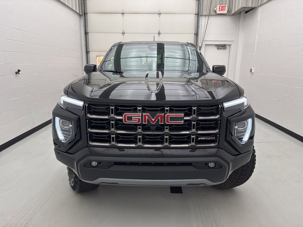 New 2025 GMC Canyon AT4 w/ AT4X Package image 2