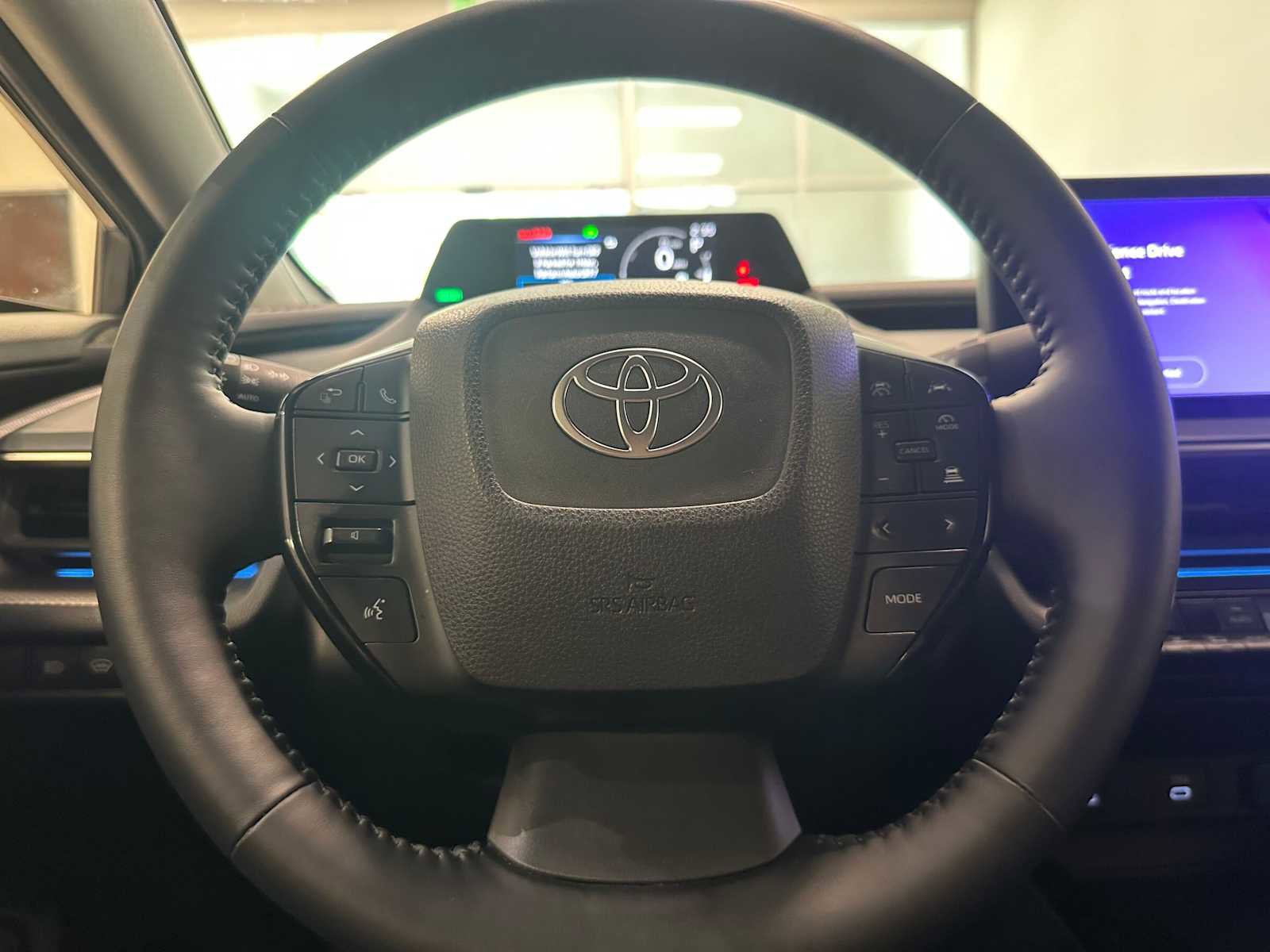 Used 2023 Toyota Prius XLE AWD/4WD image 11