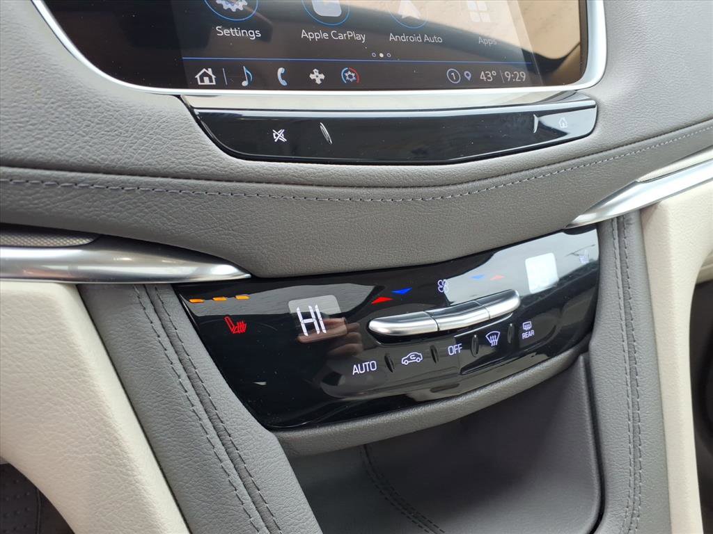 Certified 2022 Cadillac XT5 Premium Luxury image 29