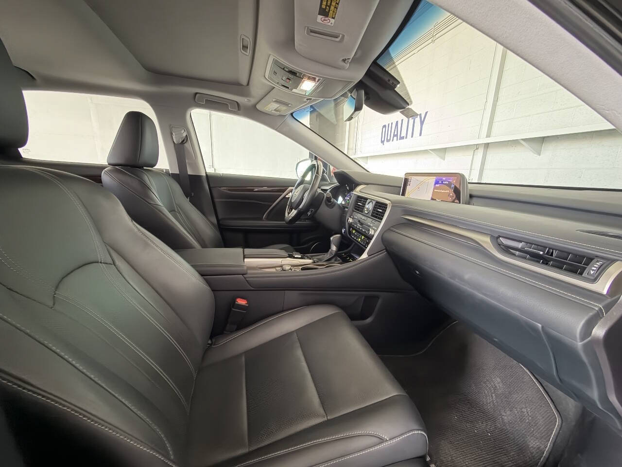 Used 2018 Lexus RX 450h AWD w/ Premium Package image 21