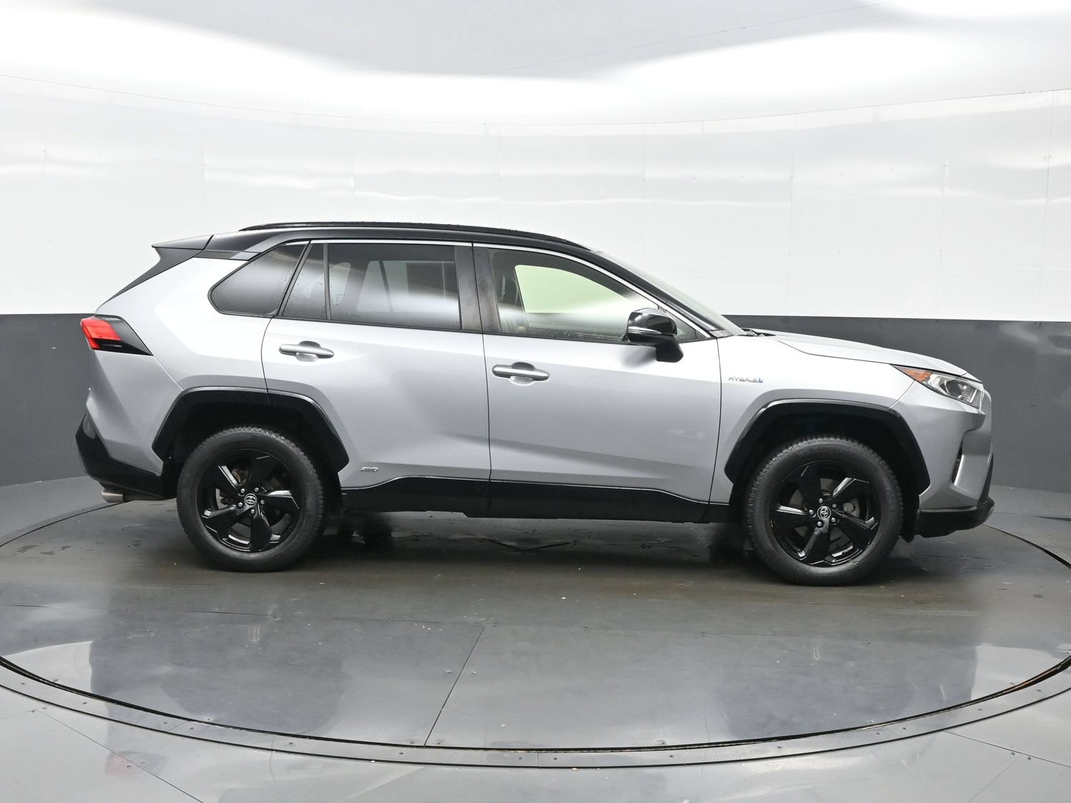 Used 2020 Toyota RAV4 XSE w/ XSE Grade Weather Package AWD/4WD image 7