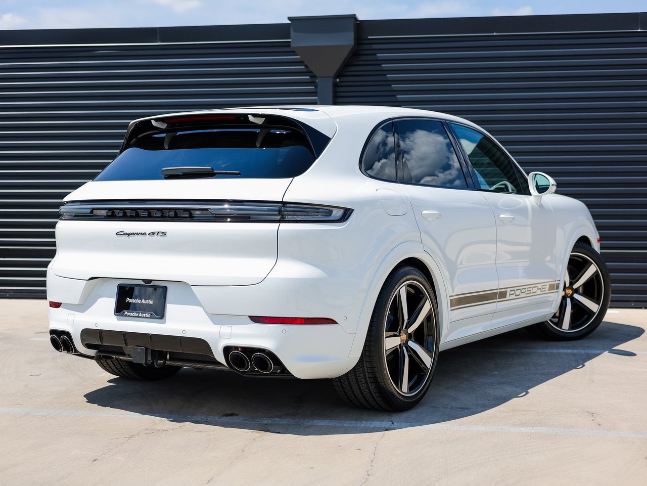 New 2025 Porsche Cayenne GTS image 7