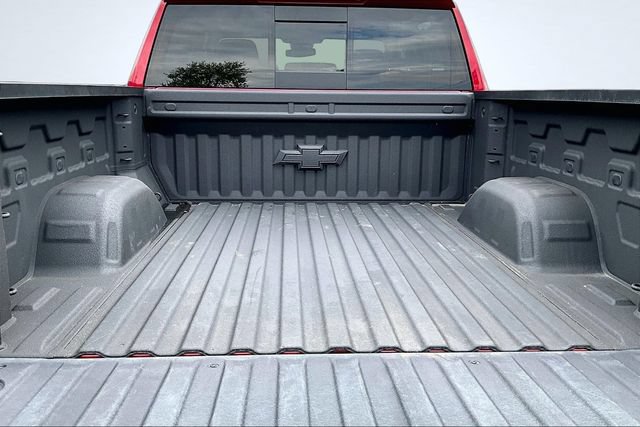 Used 2025 Chevrolet Silverado 1500 RST AWD/4WD image 7