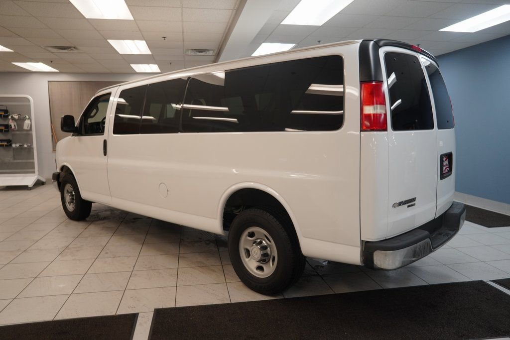 Used 2016 Chevrolet Express 3500 LT w/ LT Preferred Equipment Group image 8