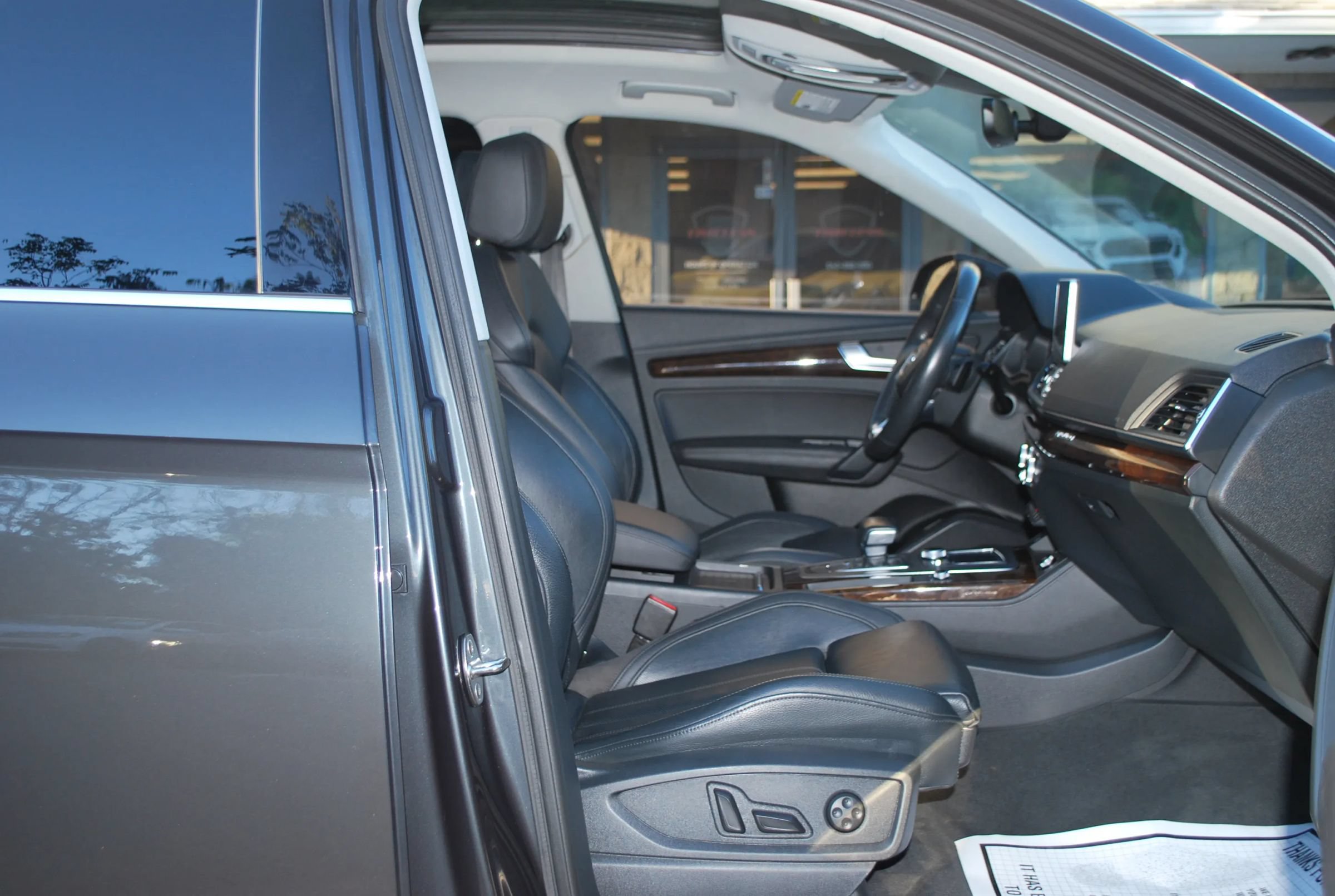Used 2019 Audi Q5 2.0T Premium Plus w/ Premium Plus Package AWD/4WD image 7
