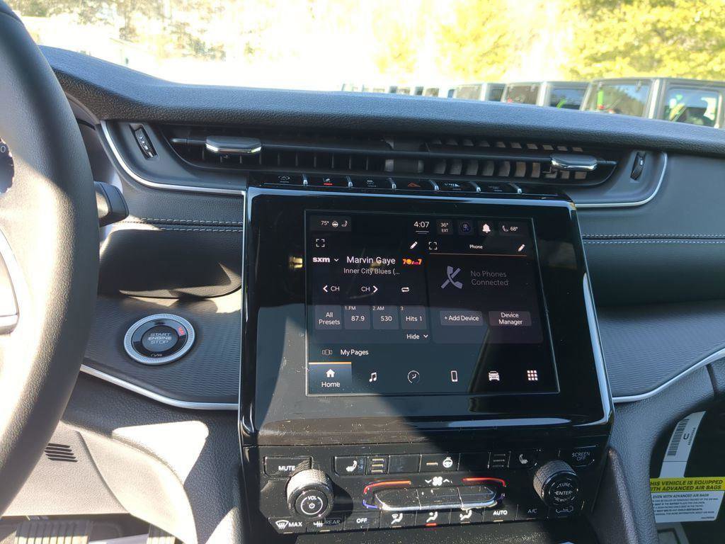 New 2026 Jeep Grand Cherokee Laredo X image 17