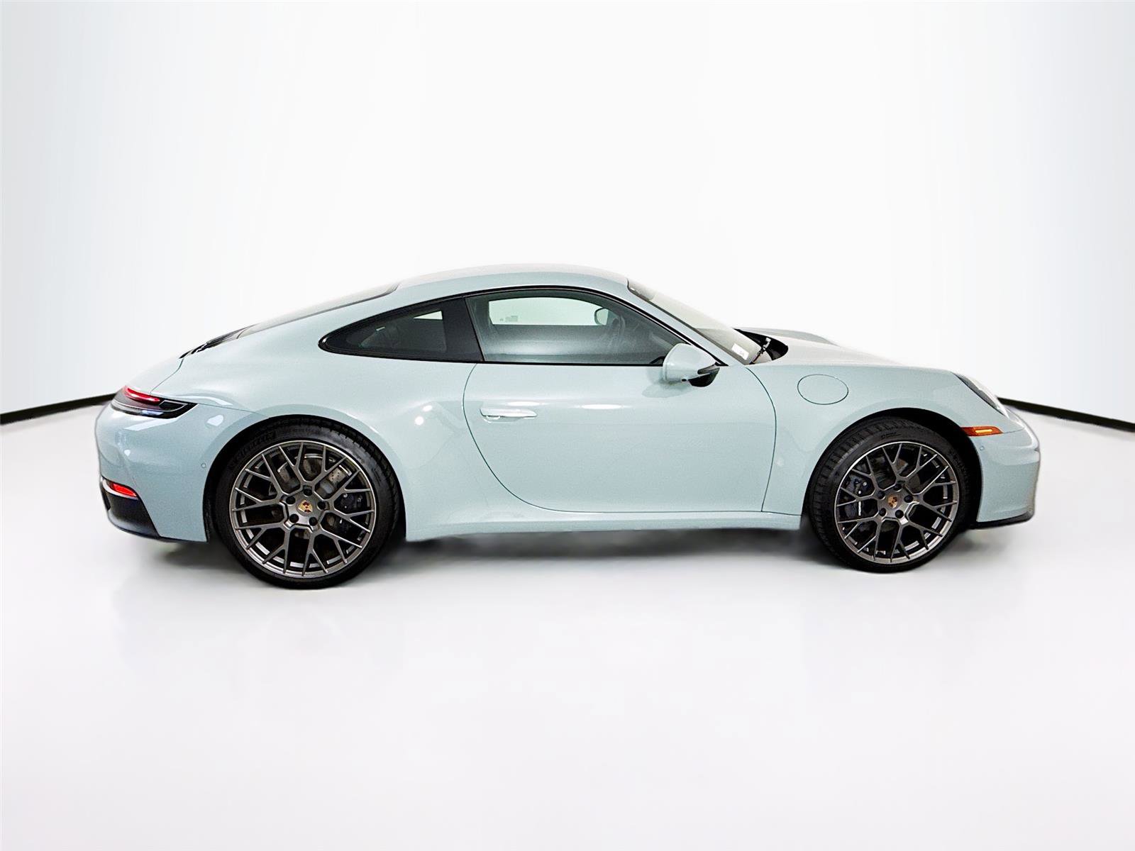 Used 2025 Porsche 911 Carrera image 8