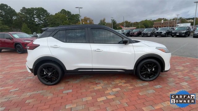 Used 2024 Nissan Kicks SR image 2