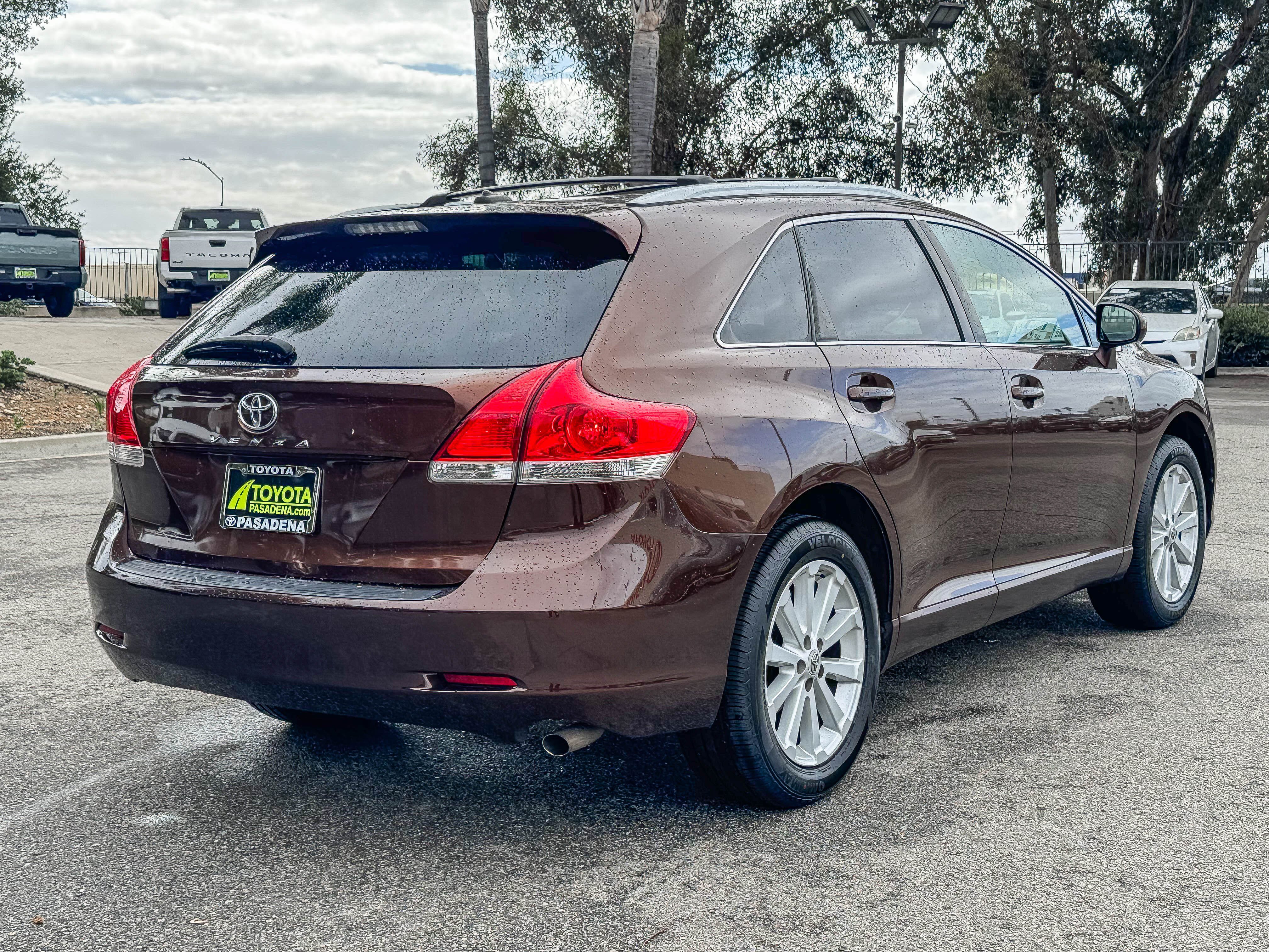 Used 2010 Toyota Venza FWD image 6