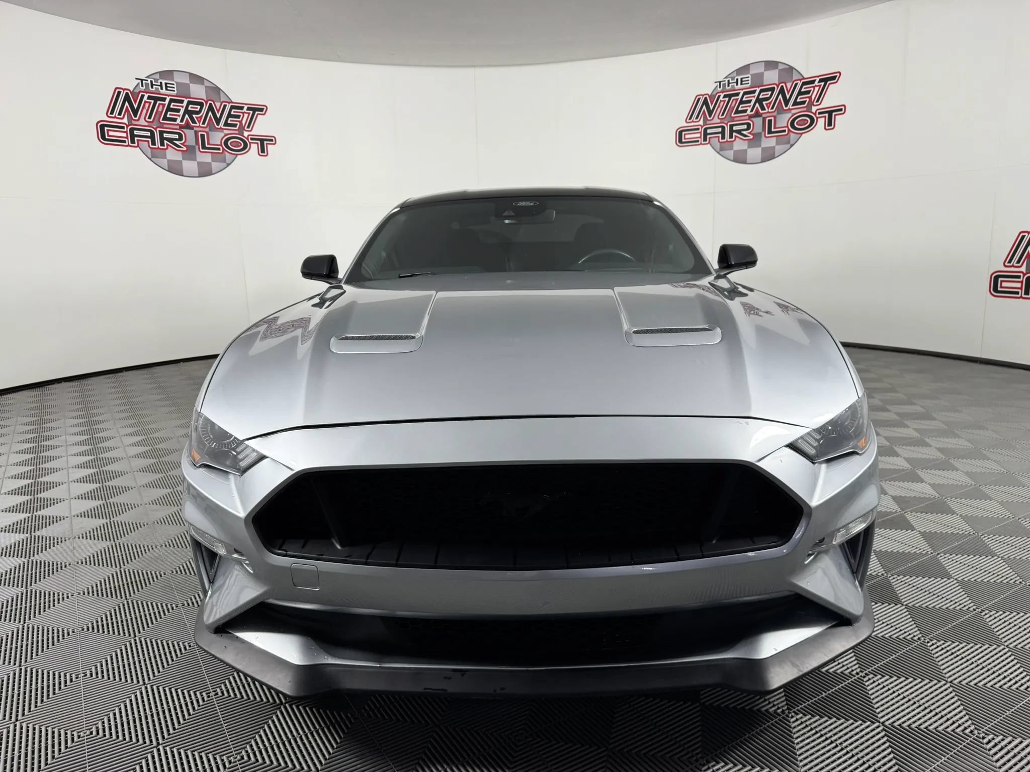 Used 2022 Ford Mustang GT w/ Equipment Group 301A RWD image 2