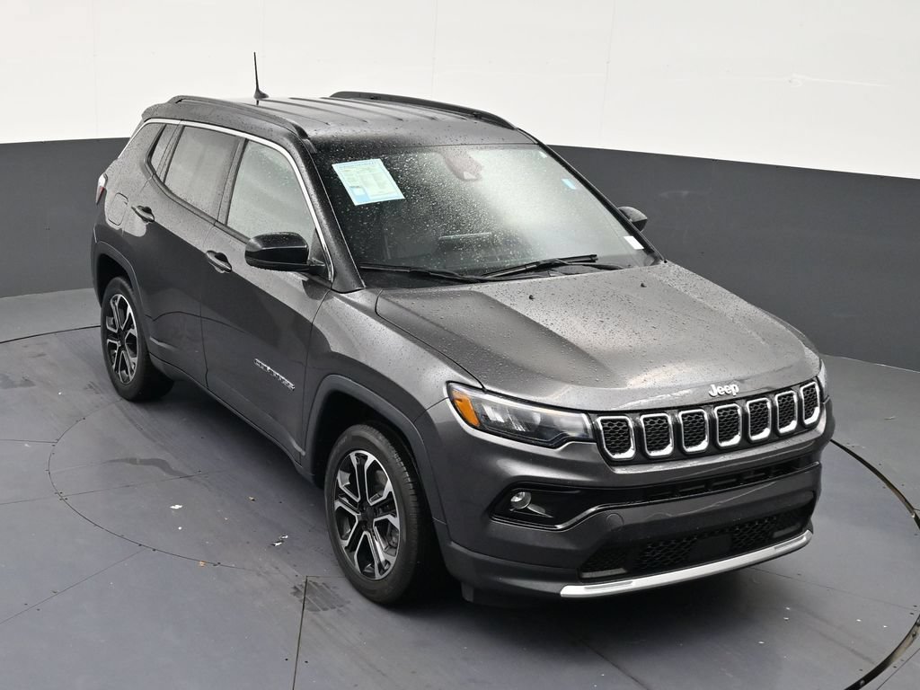 Used 2023 Jeep Compass Limited AWD/4WD image 18