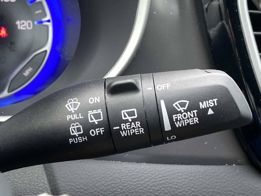 New 2026 Chrysler Voyager LX FWD image 17