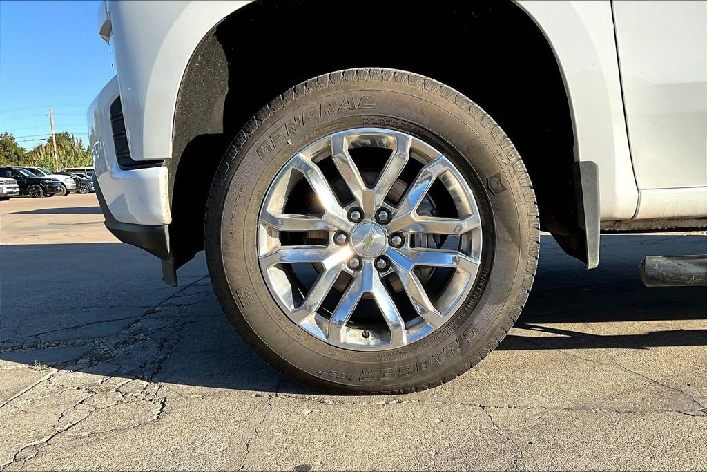 Used 2022 Chevrolet Silverado 1500 Custom image 11