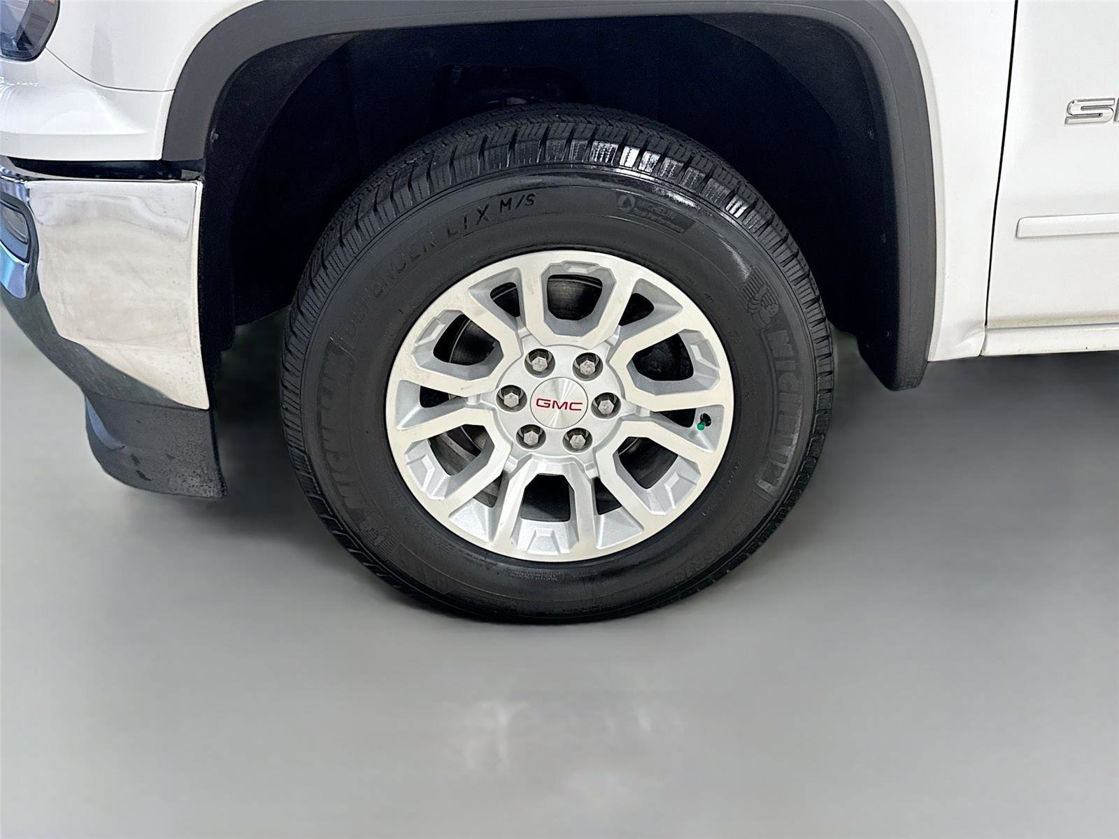 Used 2018 GMC Sierra 1500 SLE w/ Max Trailering Package AWD/4WD image 29
