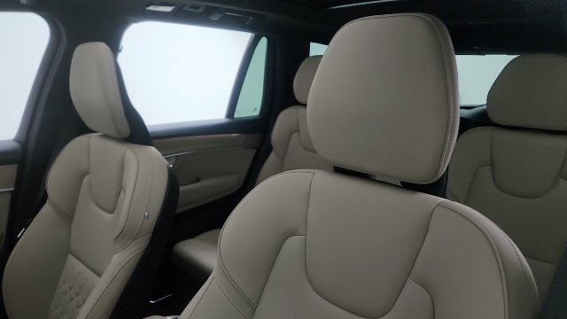 Used 2026 Volvo XC90 B6 Plus AWD/4WD image 52