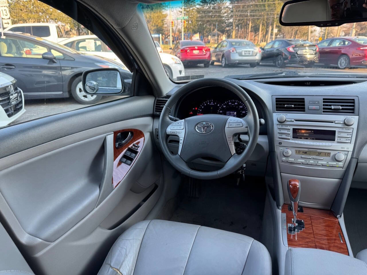 Used 2010 Toyota Camry XLE image 13