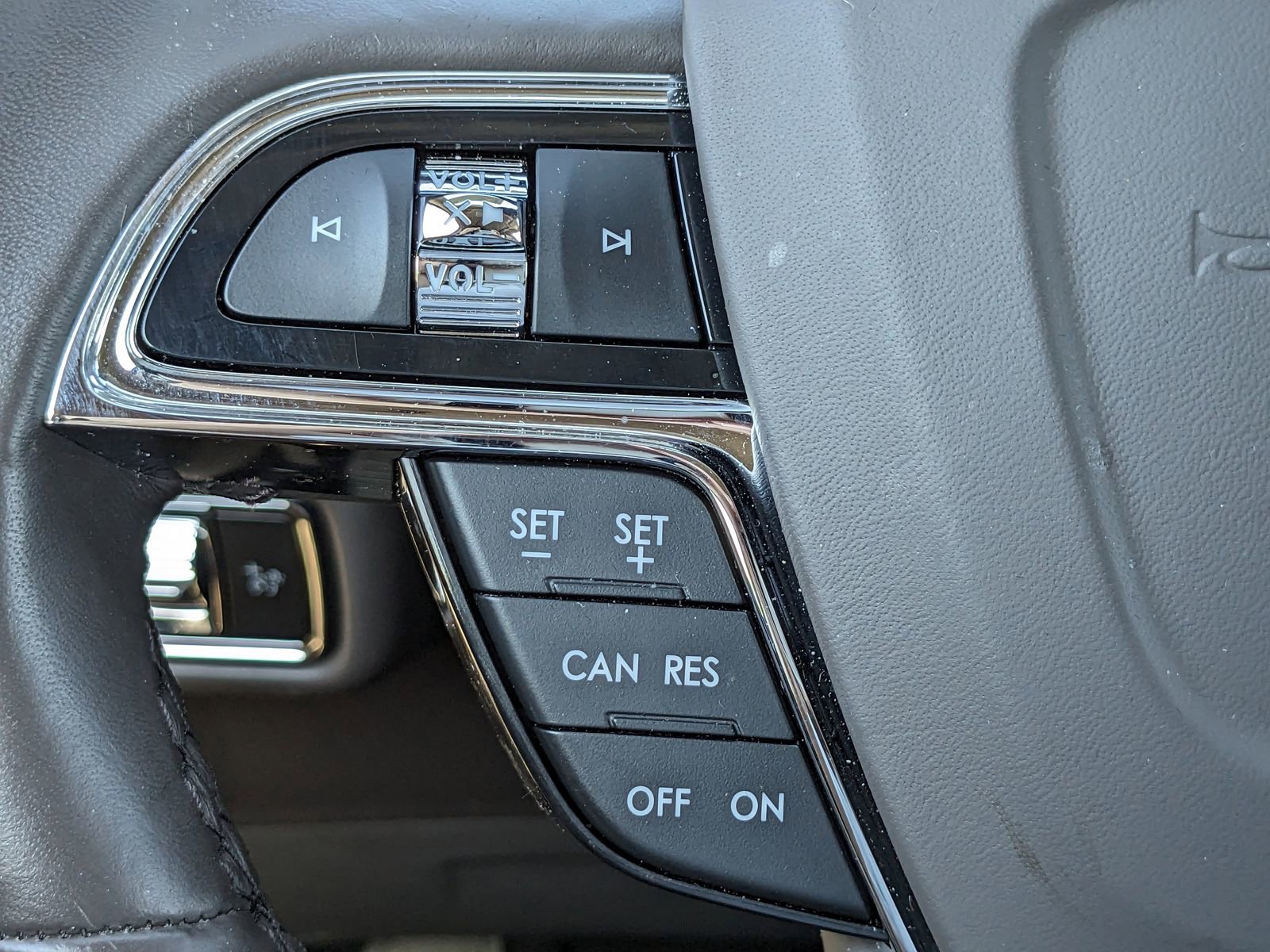 Certified 2023 Lincoln Nautilus Reserve image 29