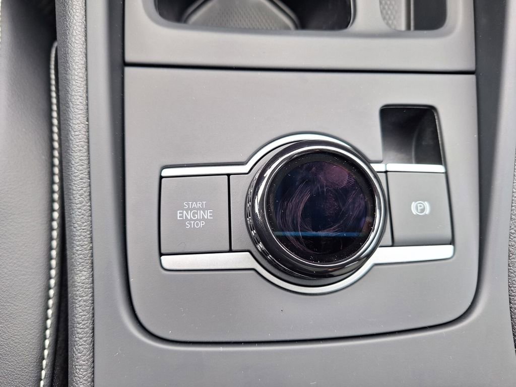 New 2026 Volkswagen Tiguan SE image 17