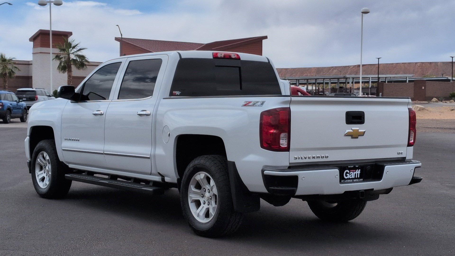 Used 2016 Chevrolet Silverado 1500 LTZ Z71 w/ LTZ Plus Package AWD/4WD image 5