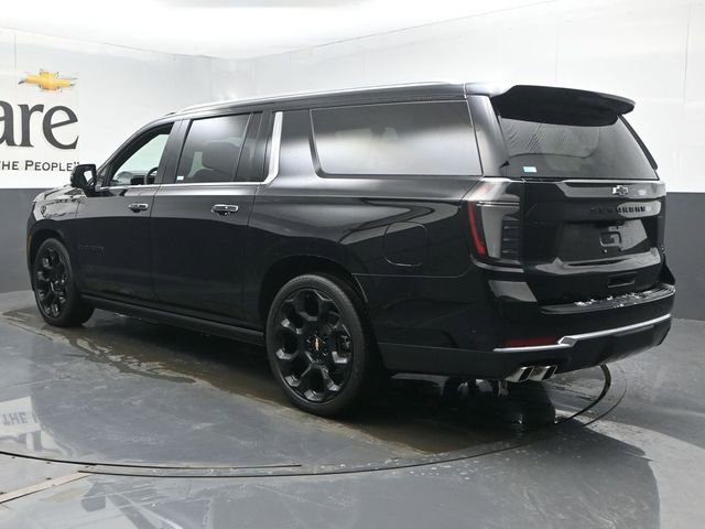 New 2025 Chevrolet Suburban High Country image 15