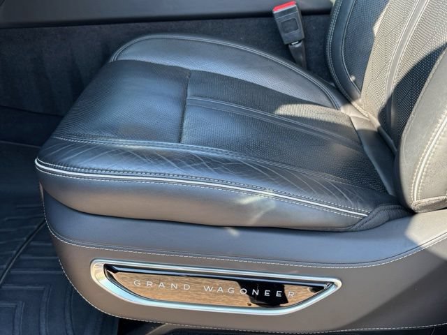 Used 2022 Jeep Grand Wagoneer Series II w/ Premium Group II AWD/4WD image 14
