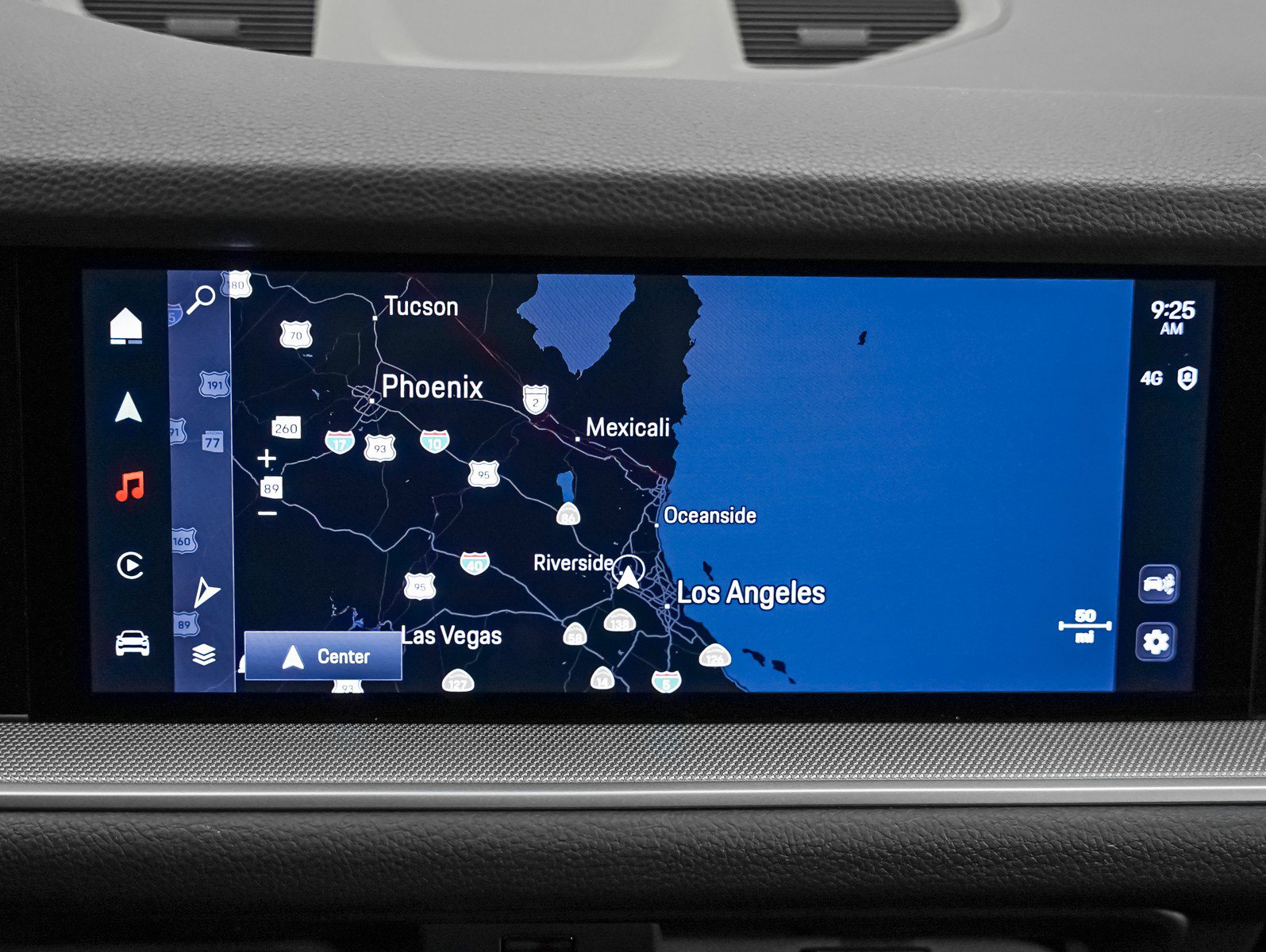 Used 2025 Porsche Cayenne image 23