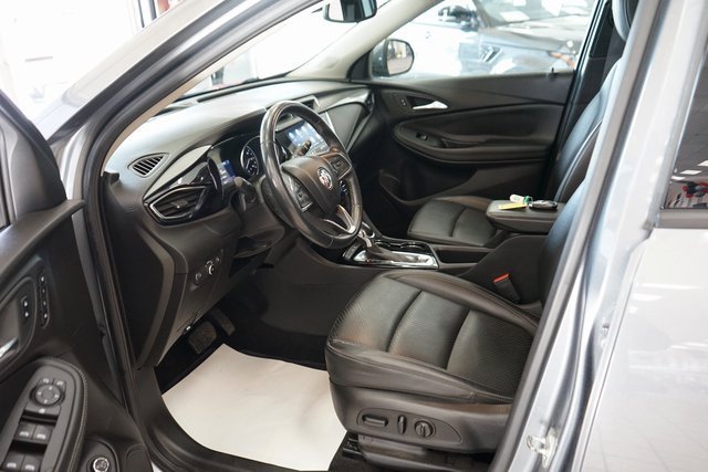 Used 2022 Buick Encore GX Essence image 25