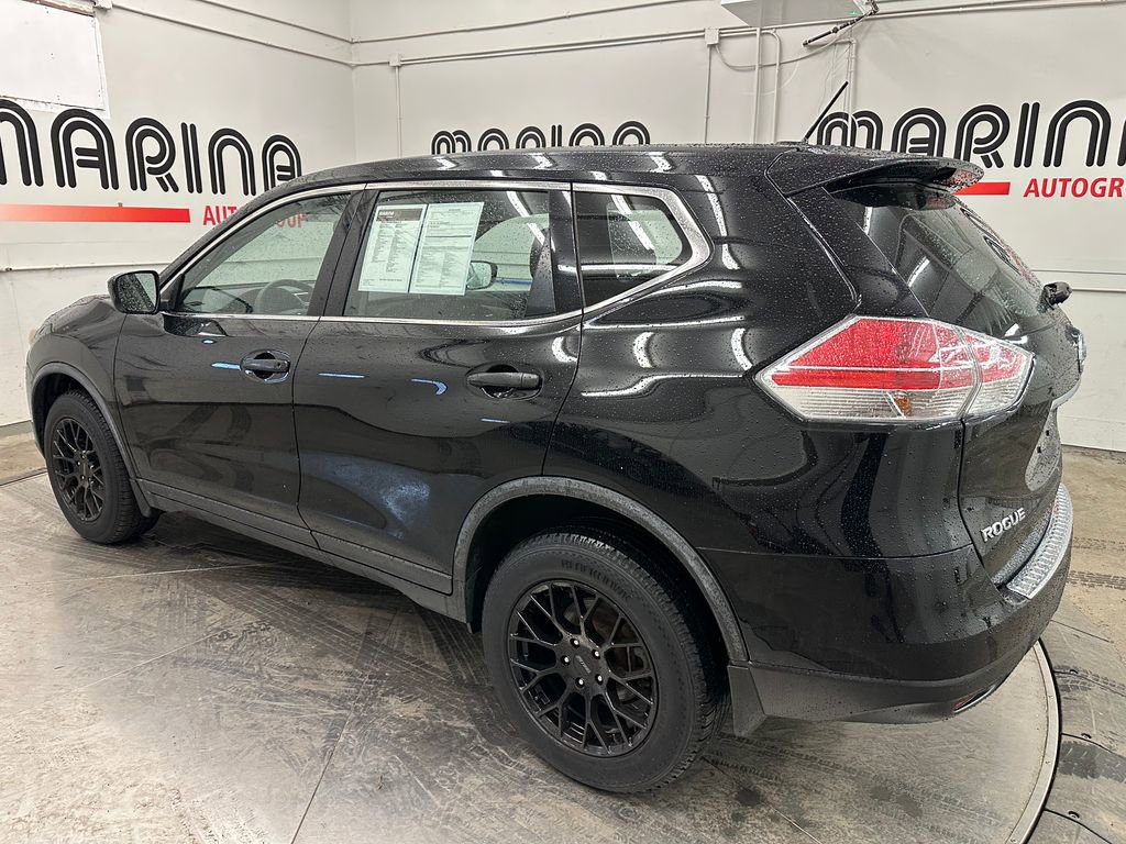 Used 2016 Nissan Rogue S AWD/4WD image 12
