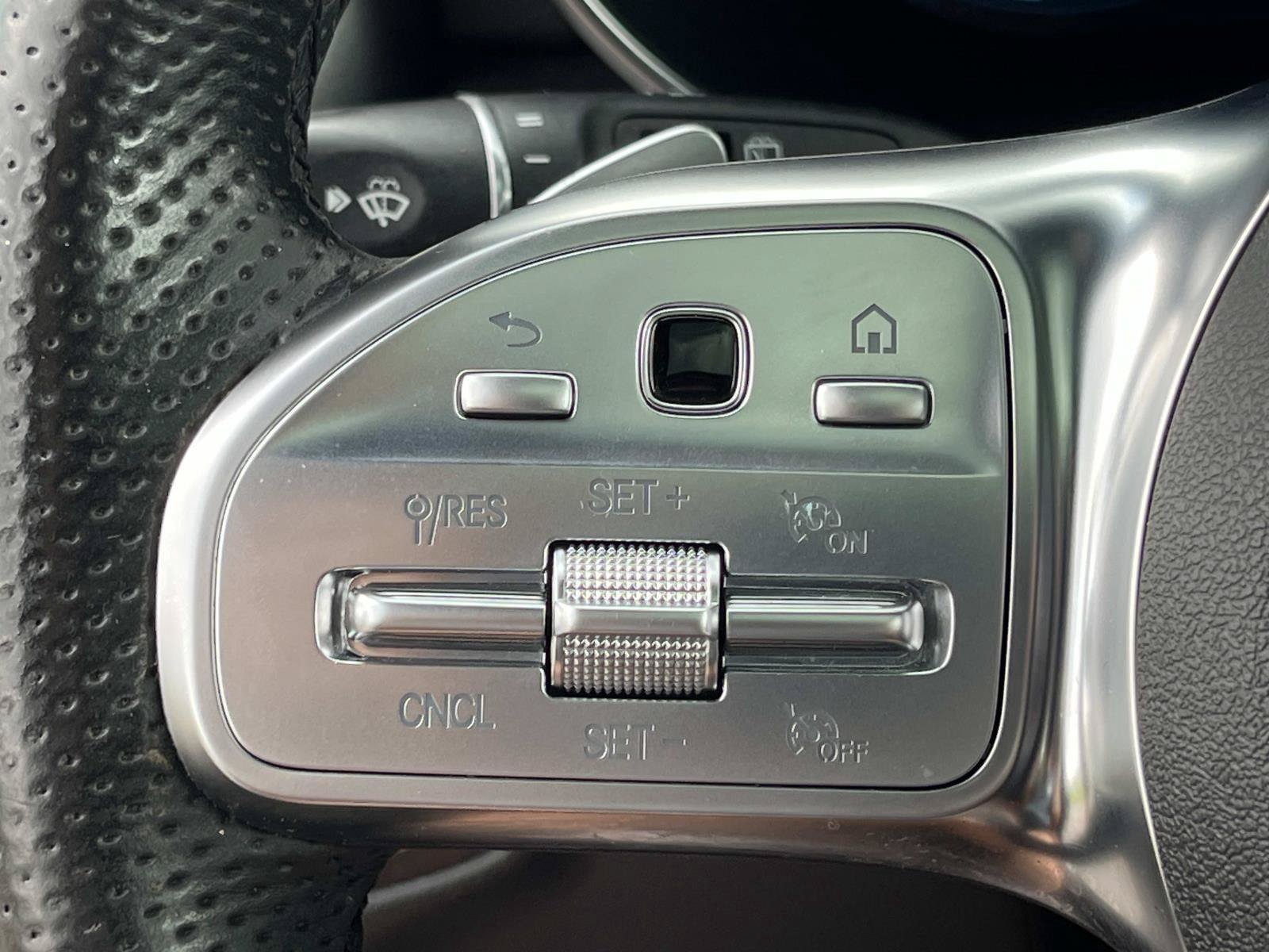 Certified 2021 Mercedes-Benz GLC 300 image 38