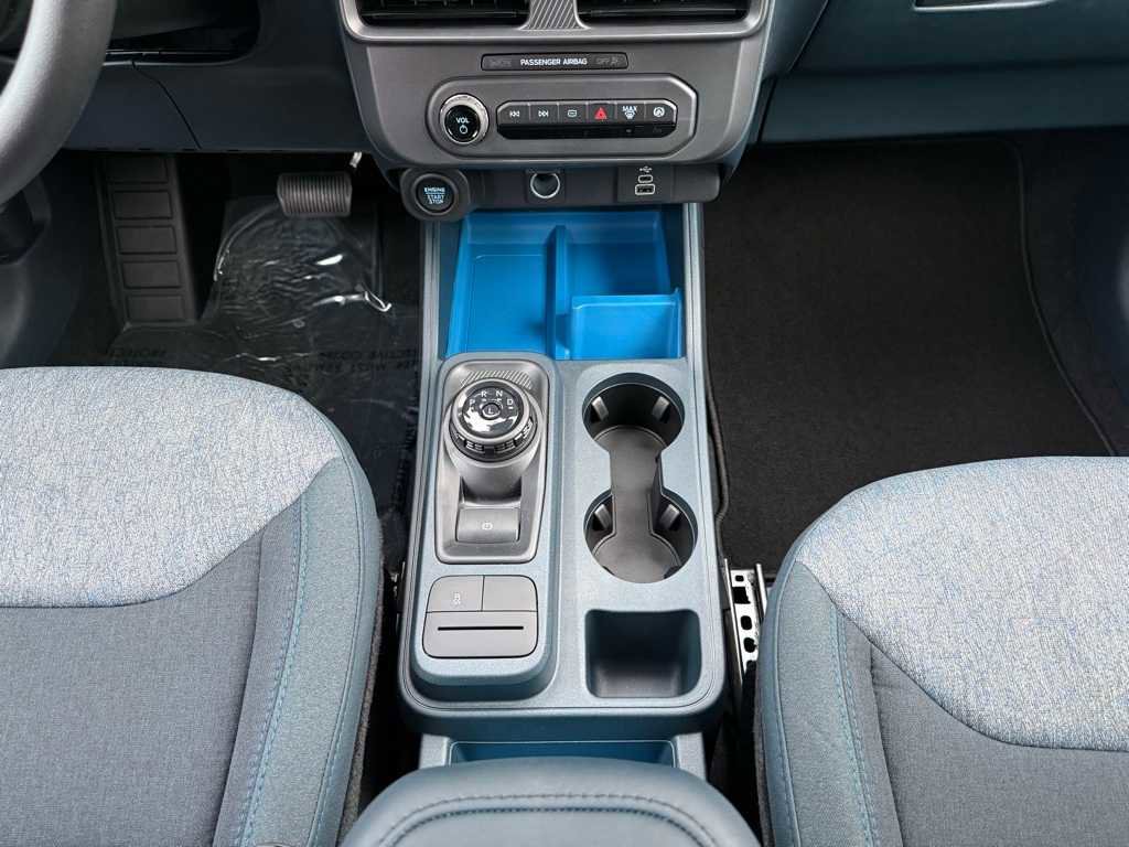 New 2025 Ford Maverick XLT image 9