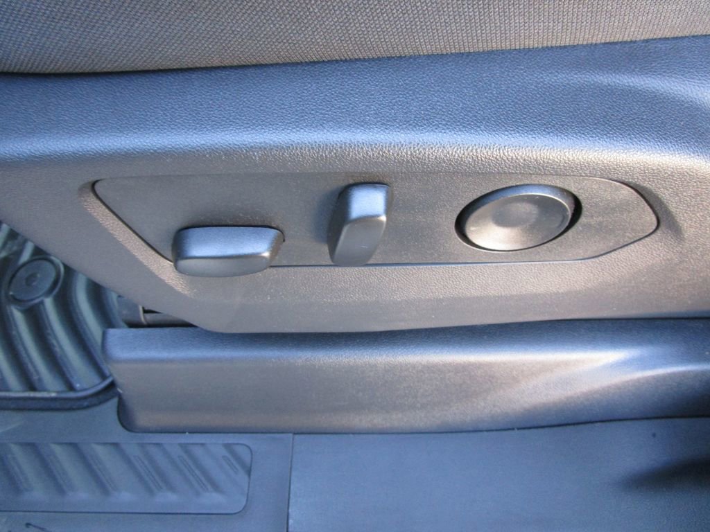 New 2026 Chevrolet Silverado 2500 Custom w/ Custom Value Package image 31