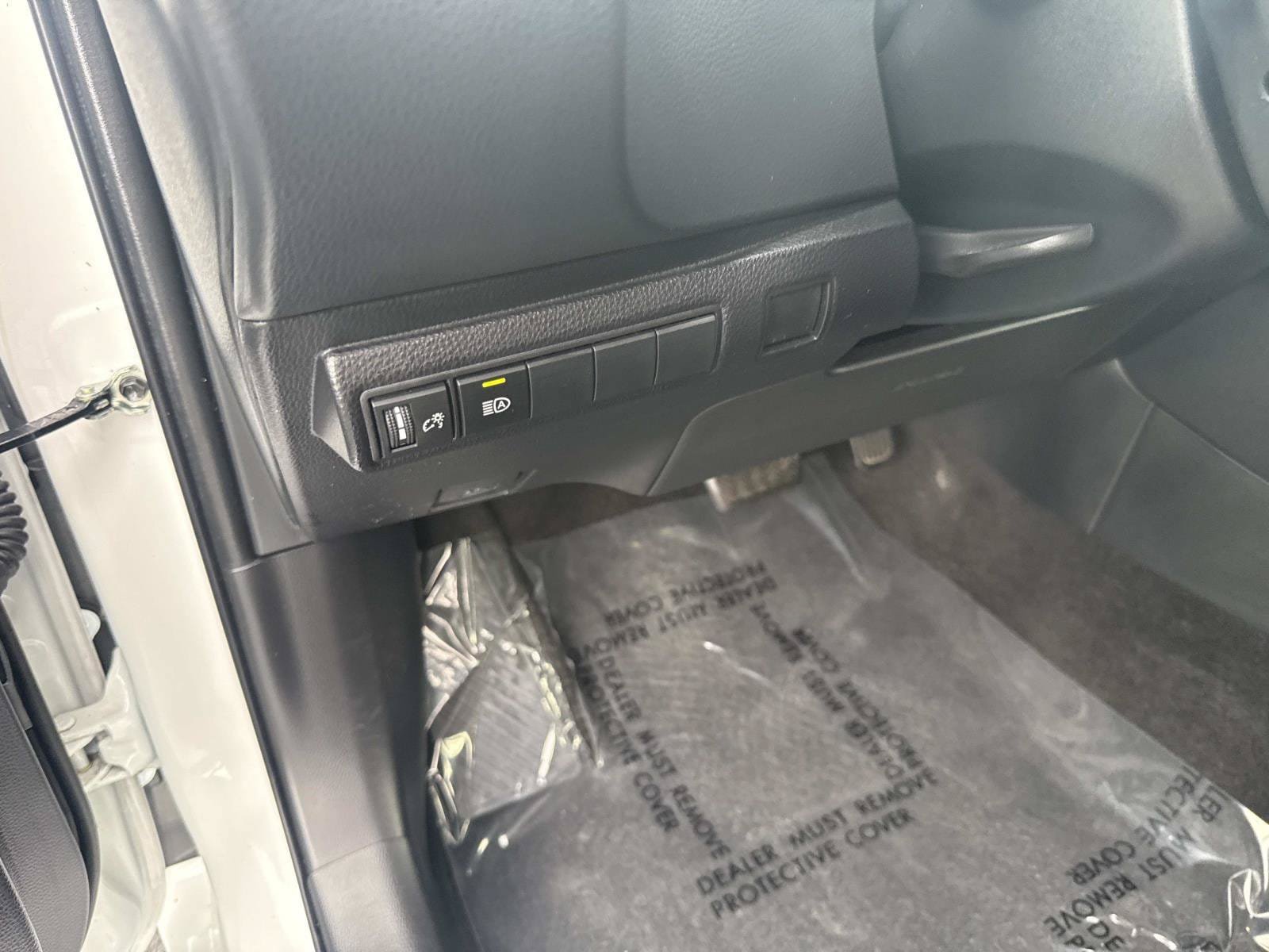 Used 2024 Toyota Corolla LE FWD image 19