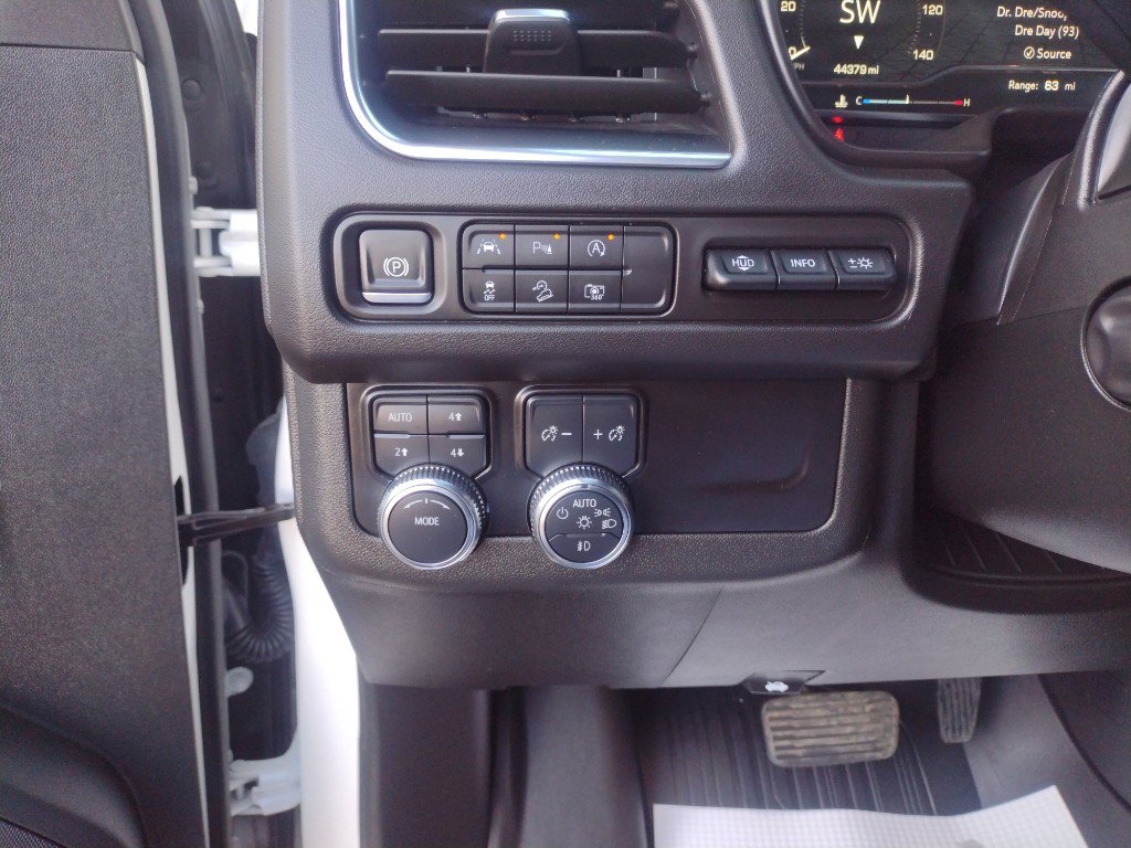 Used 2024 GMC Yukon AT4 w/ AT4 Premium Package image 23