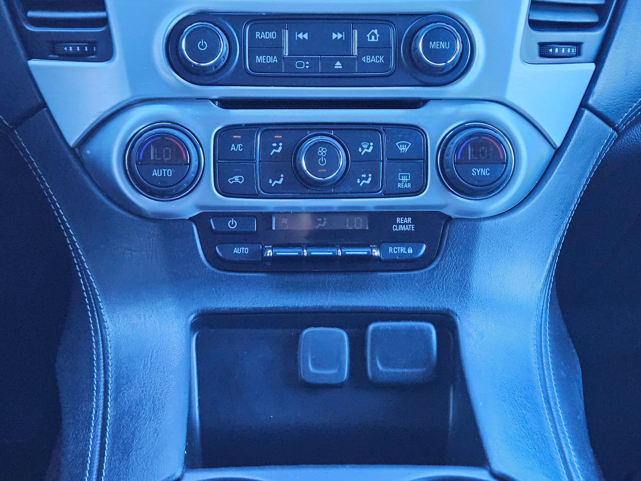 Used 2019 GMC Yukon SLE w/ SLE Value Package image 13